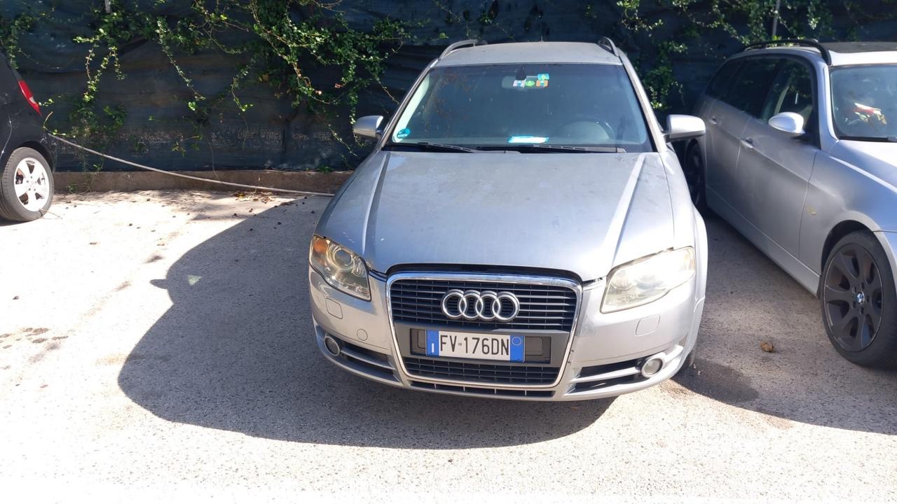 Audi A4 2.0 16V TFSI Avant quattro Top