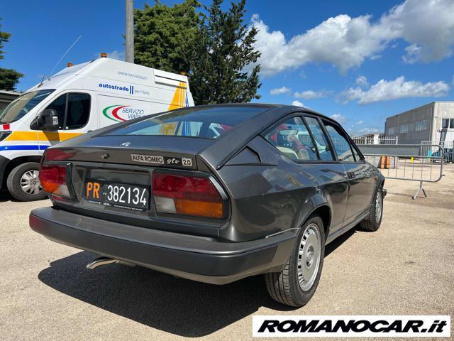 ALFA ROMEO Alfetta 2.0