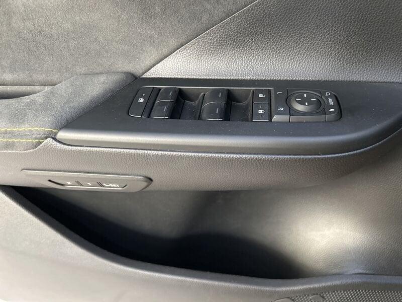 Toyota C-HR 2.0 PHEV Lounge Premiere