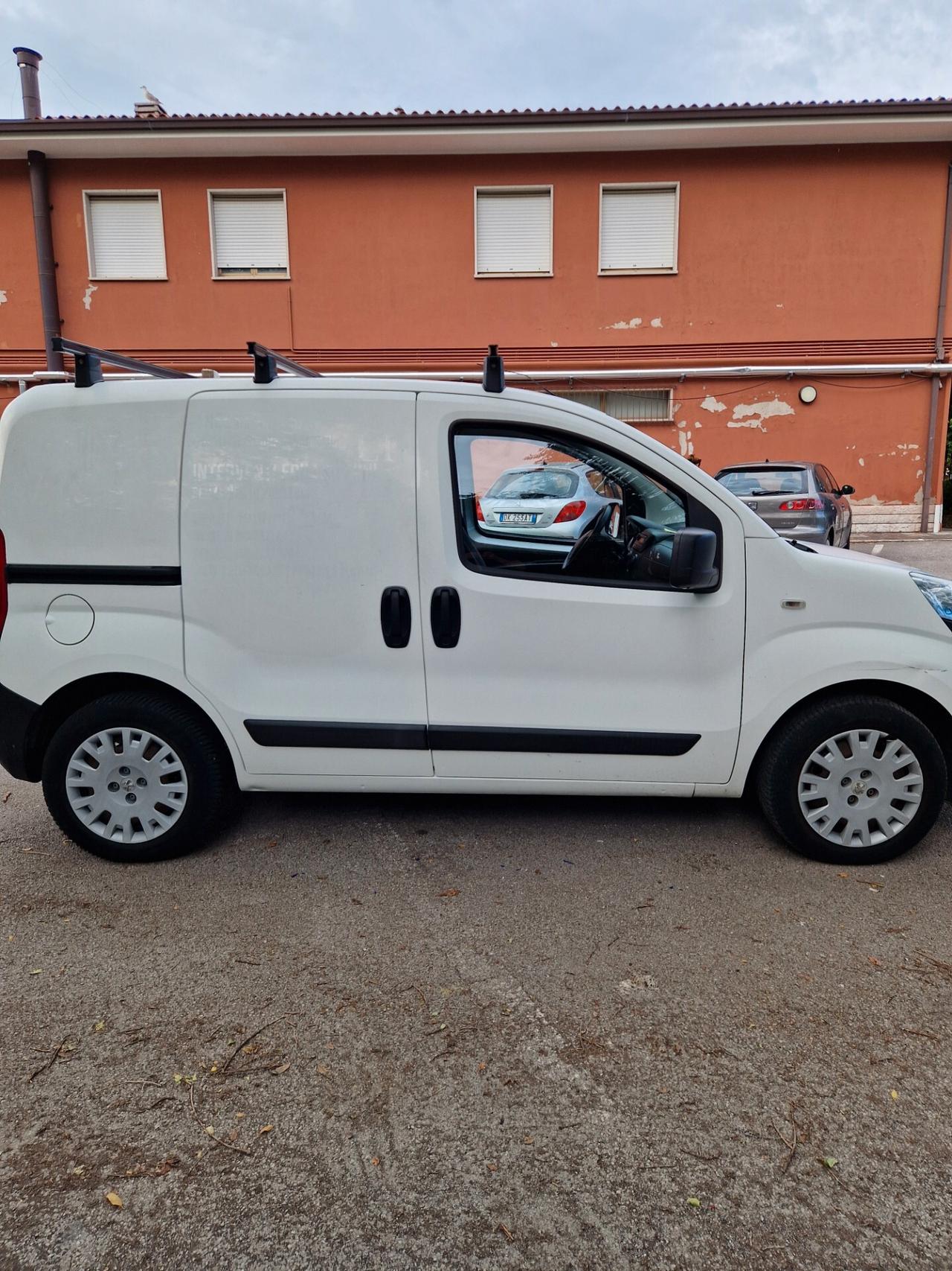Peugeot Bipper 1.3 HDi 80CV Autocarro - 2018