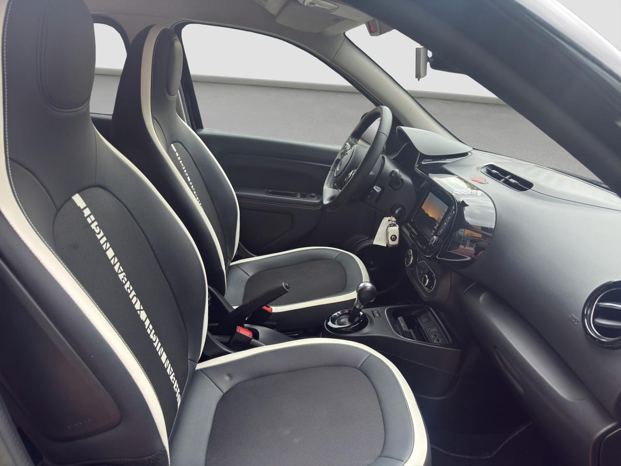 Renault Twingo Electric Urban Night