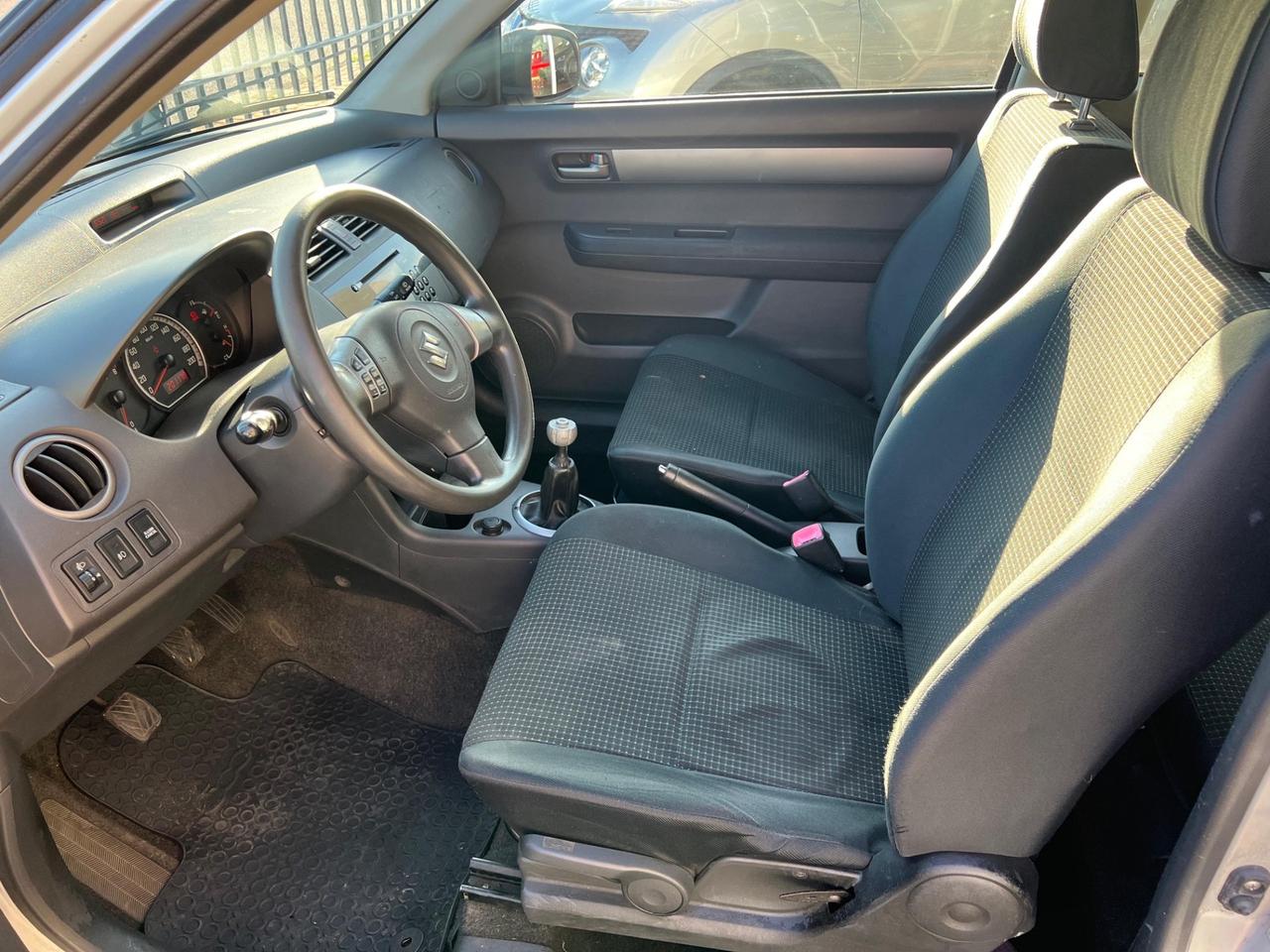 Suzuki Swift 1.3 Benzina. Ok Neopatentati