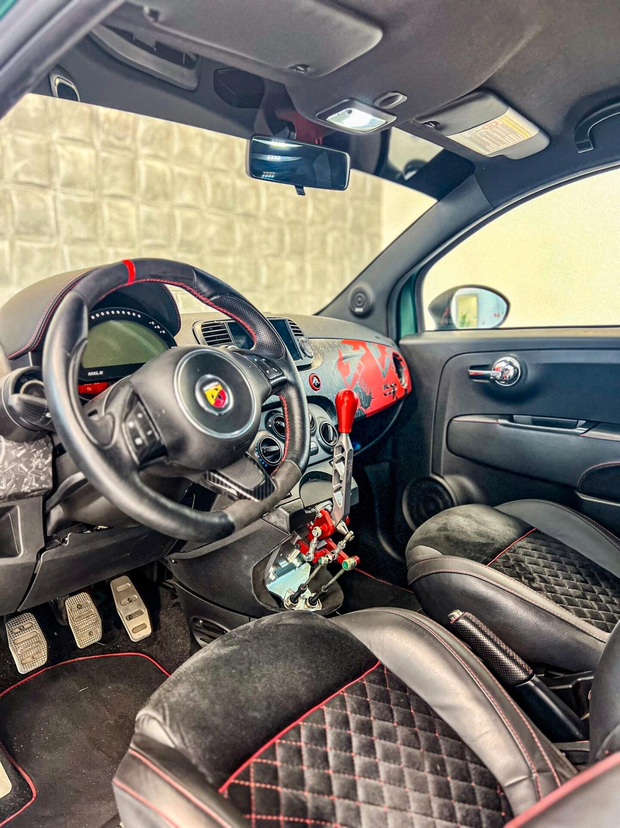 Abarth 500 1.4 Turbo T-Jet - 330cv