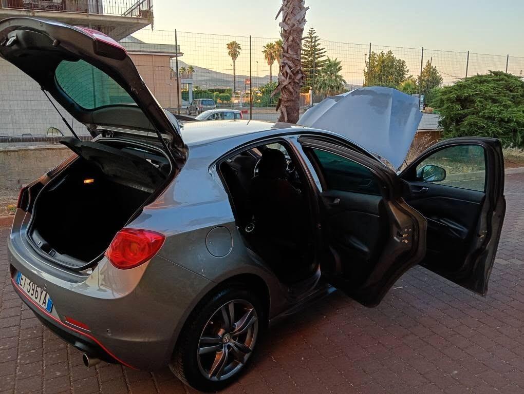 Alfa Romeo Giulietta 2.0 JTDm-2 150 CV Exclusive