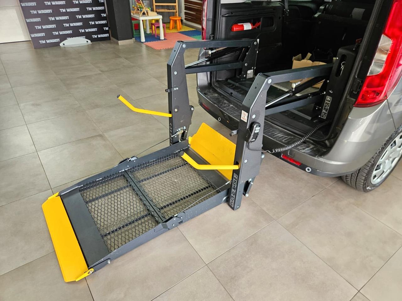 Fiat Doblò 1.6 MJT 16V 120CV Lounge - IVA ESCLUSA - ALLESTIMENTO DISABILI