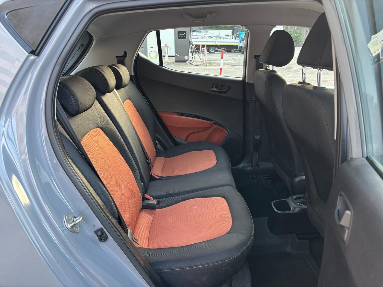 HYUNDAI i10 1.0 BENZINA 5 PORTE PERFETTA 5 POSTI NEOPATENTATI