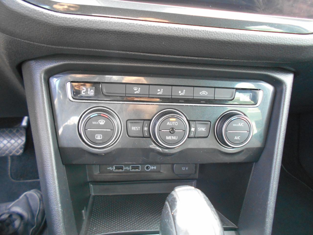 Volkswagen Tiguan 4MOTION ADVANCED BMT