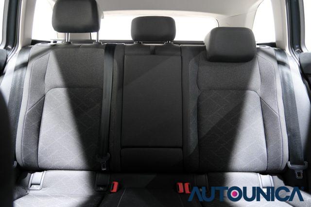 VOLKSWAGEN Golf Variant 1.0 ETSI EVO DSG LIFE FULL LED