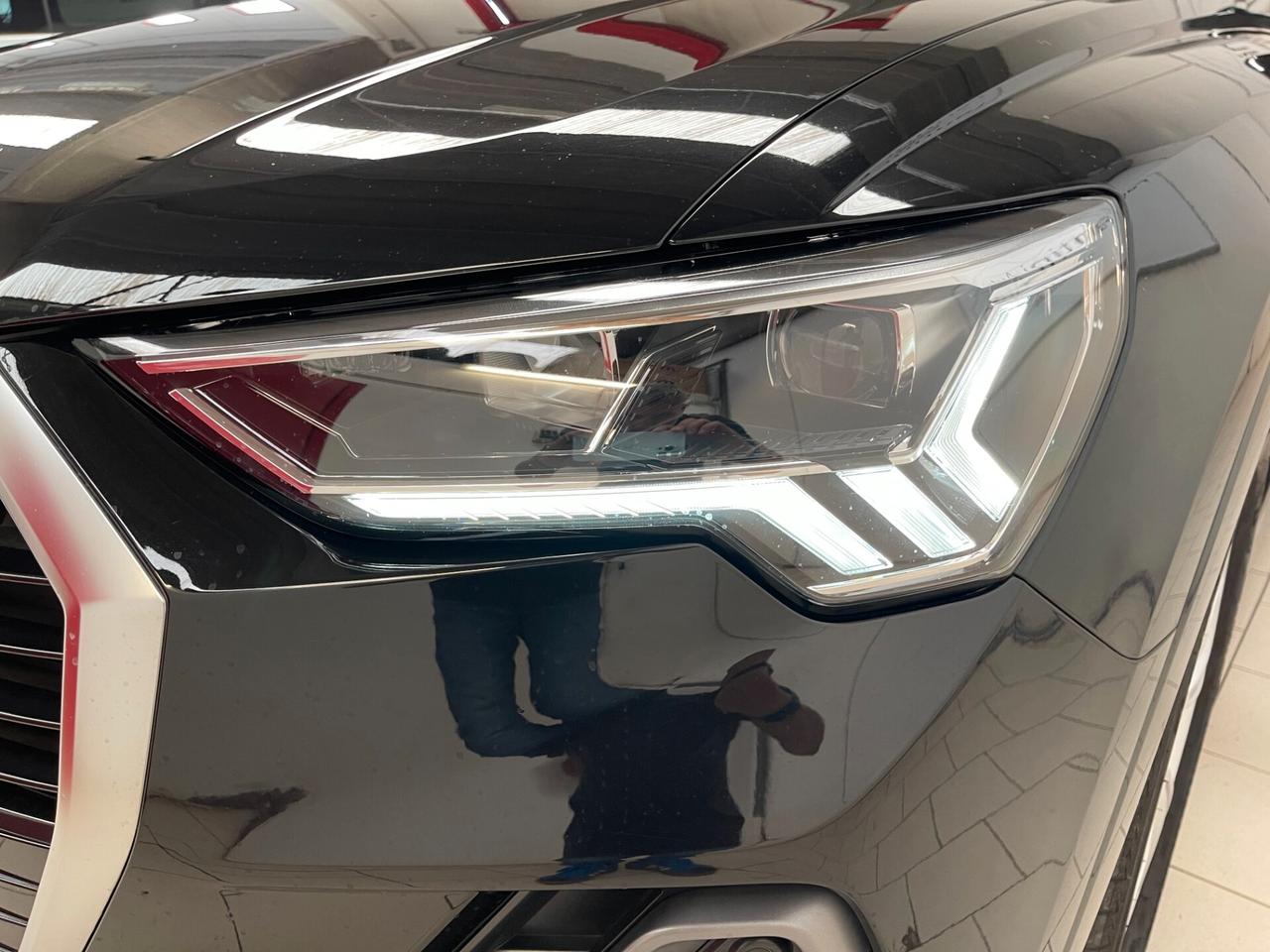 Audi Q3 S Line Edition 35 2.0 TDI s-tronic-LEGGI SOTTO