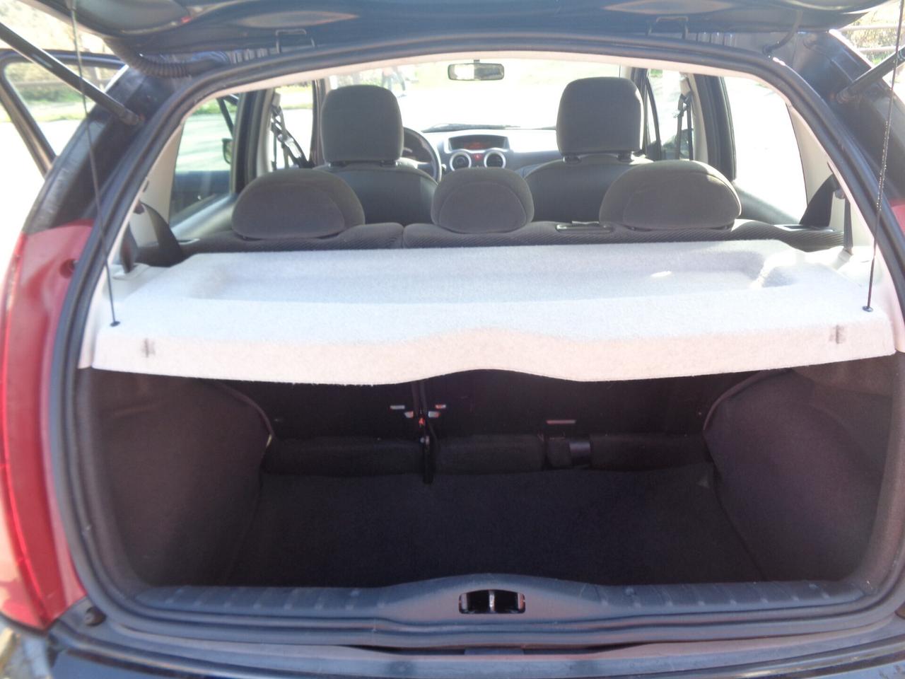 Citroen C3 1.1 Elegance solo 67000 km