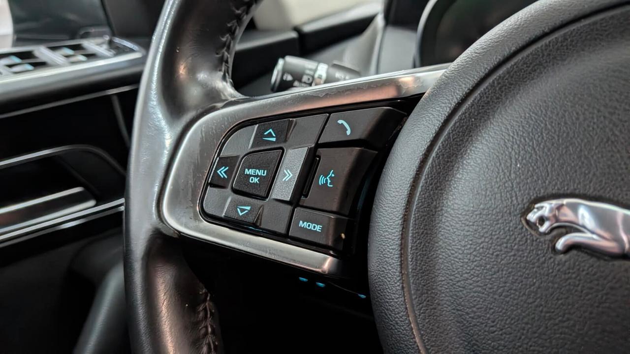 Jaguar F-Pace 2.0 D 180 CV AWD Prestige