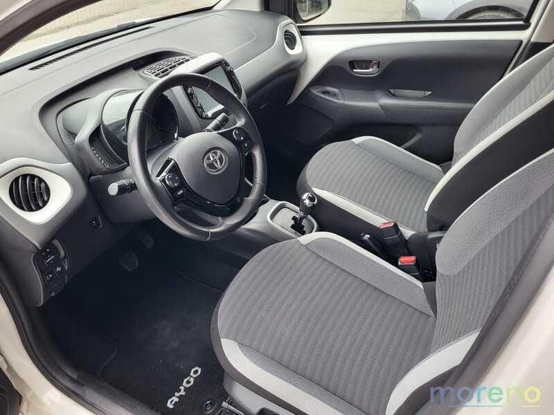 Toyota Aygo 1.0 72 CV x-play m-mt