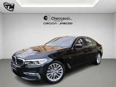 BMW 520 d Serie 5 G30 2019 Berlina xdrive Luxury auto