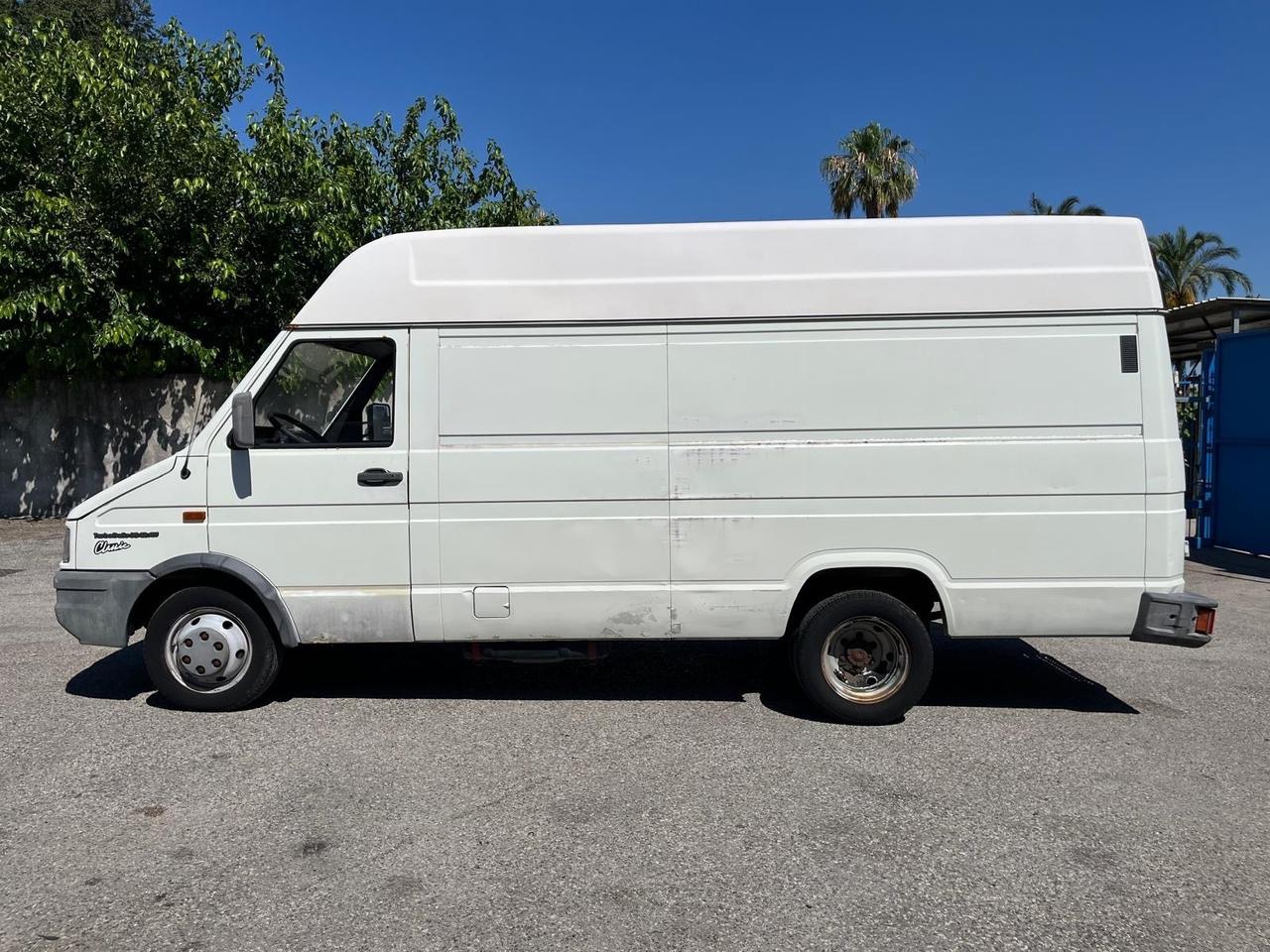 Iveco turbo Daily 35-12 -2.8- km 210000-1997