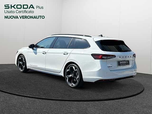 SKODA Superb 2.0 TDI DSG Wagon Sportline