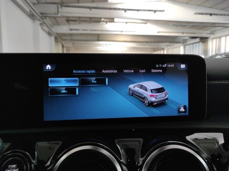 Mercedes-Benz Classe A (W177) - A 200 Automatic Sport