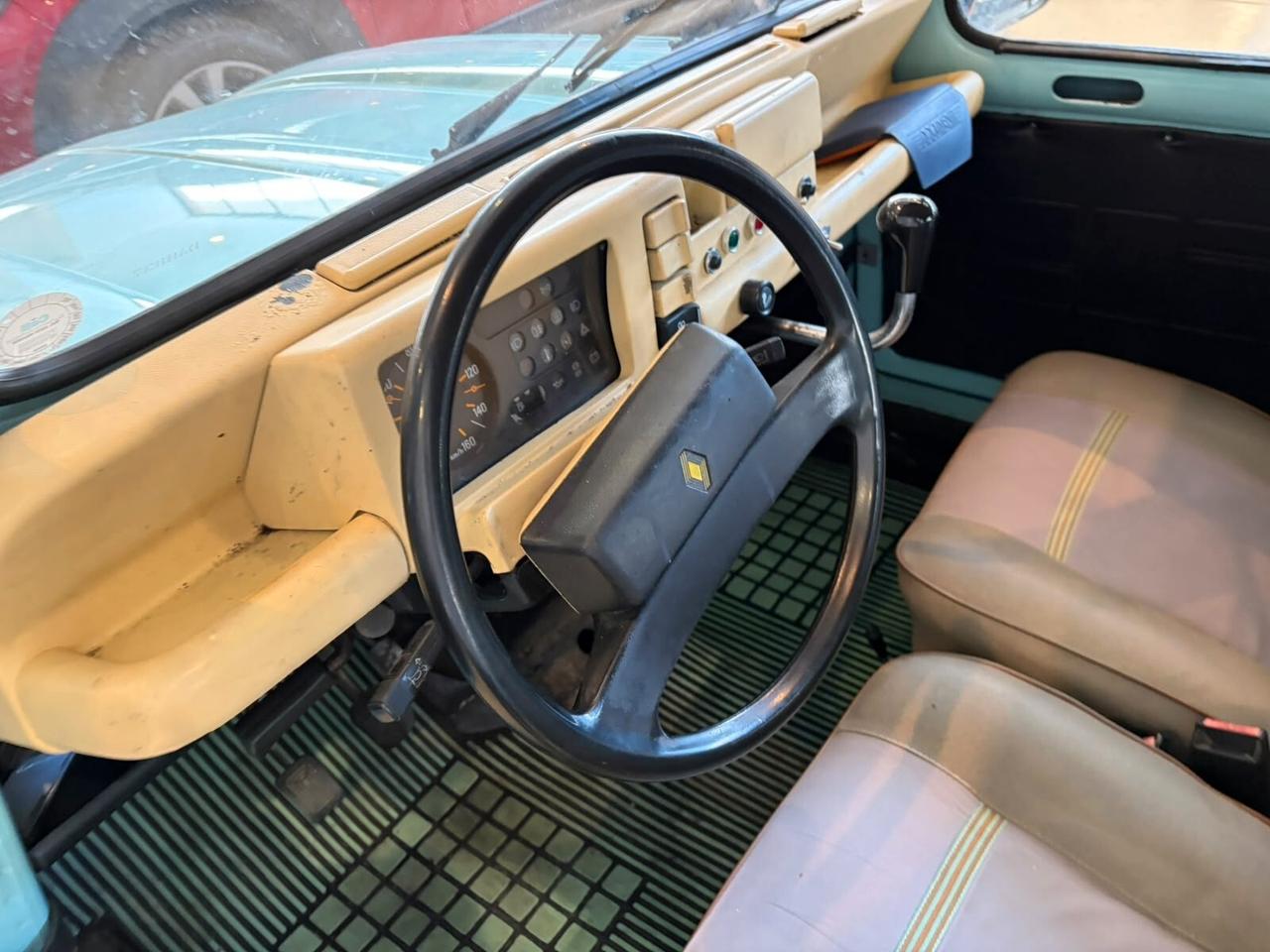 Renault R 4 950