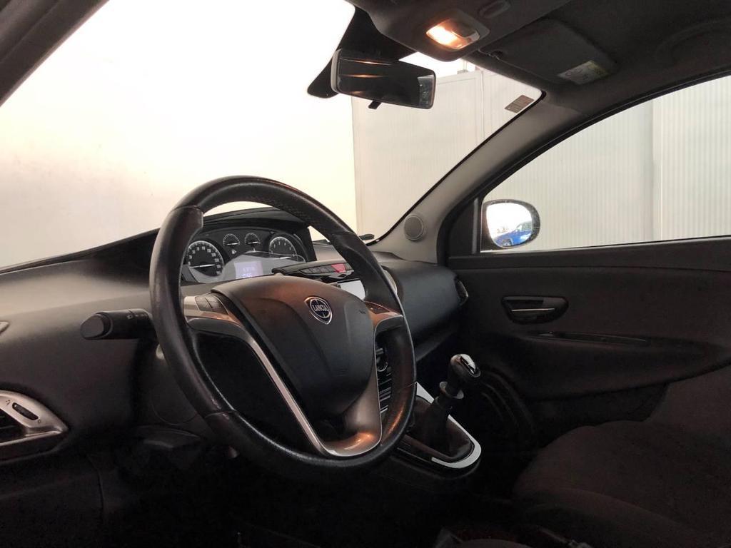 Lancia Ypsilon 5 Porte 1.2 Ecochic Silver