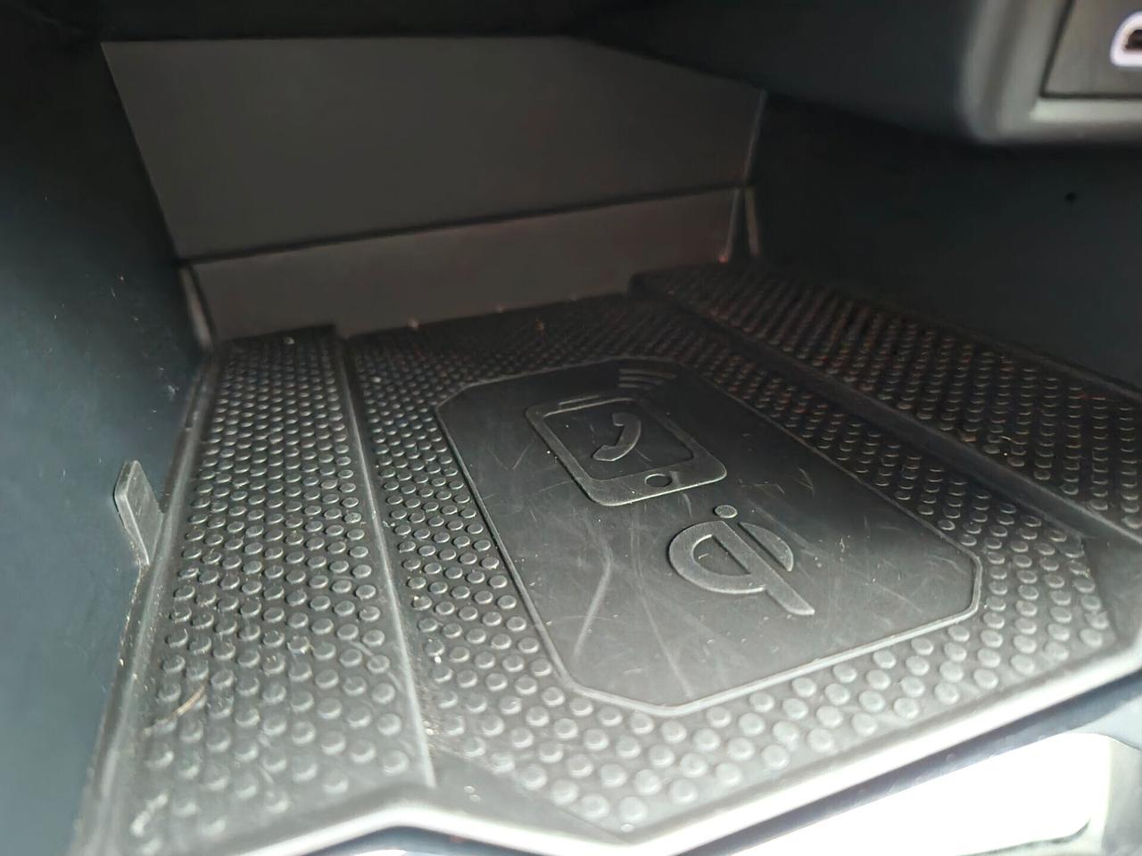 Volkswagen T-Roc 2.0 tdi DSG APPLE CARPLAY + ANDROID AUTO COCKPIT RETROCAMERA ACC LED