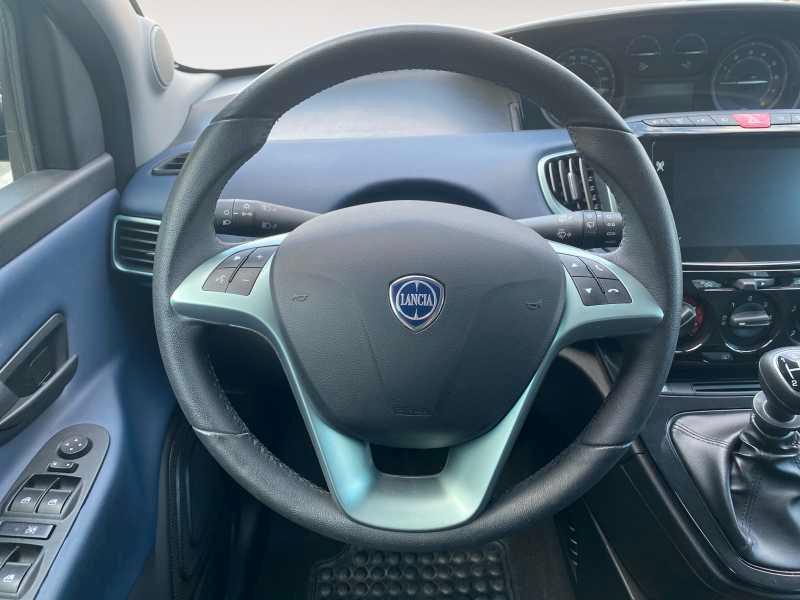 LANCIA Ypsilon 1.0 firefly hybrid Platino s&s 70cv