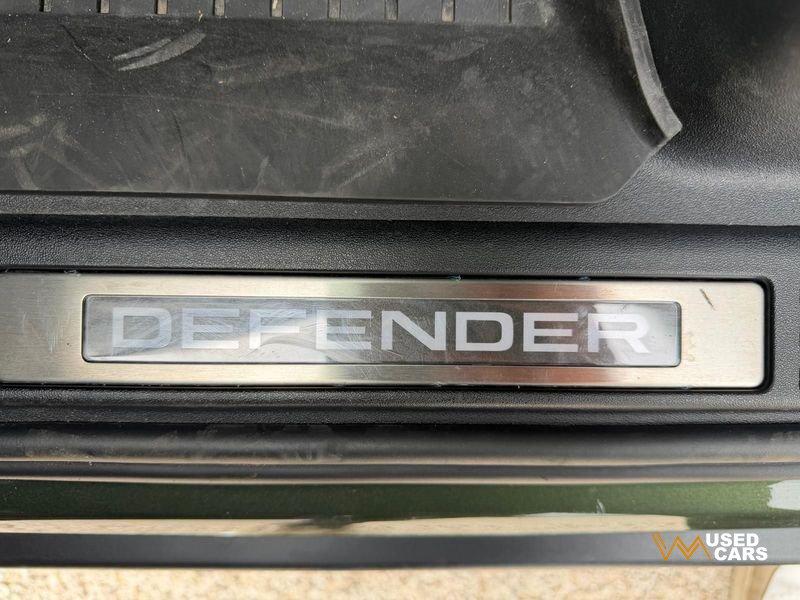 Land Rover Defender D200 AWD Auto 110 X-Dynamic SE