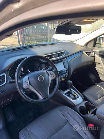 NISSAN Qashqai 1.6 dCi Tekna Automatico