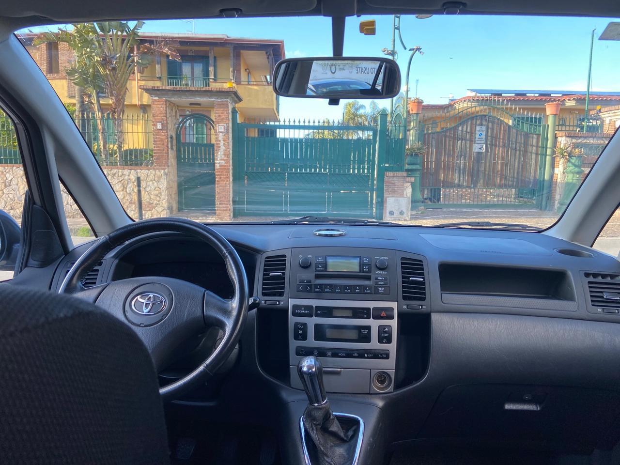 Toyota Corolla 1.6i 16V cat 5 porte Sol