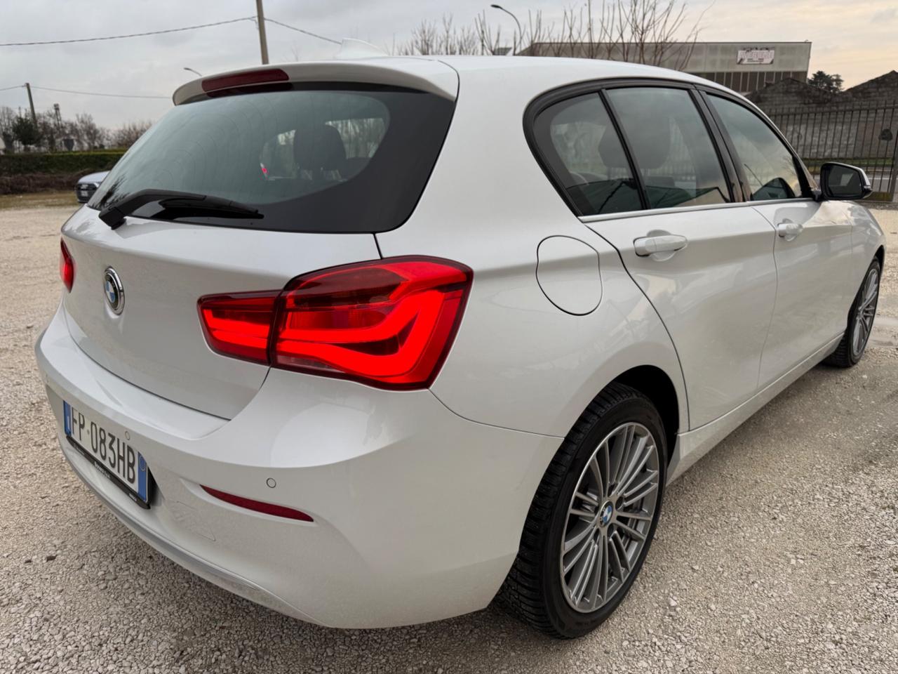 Bmw 116 116d 5p. Sport Navi Led ok Neopatentati