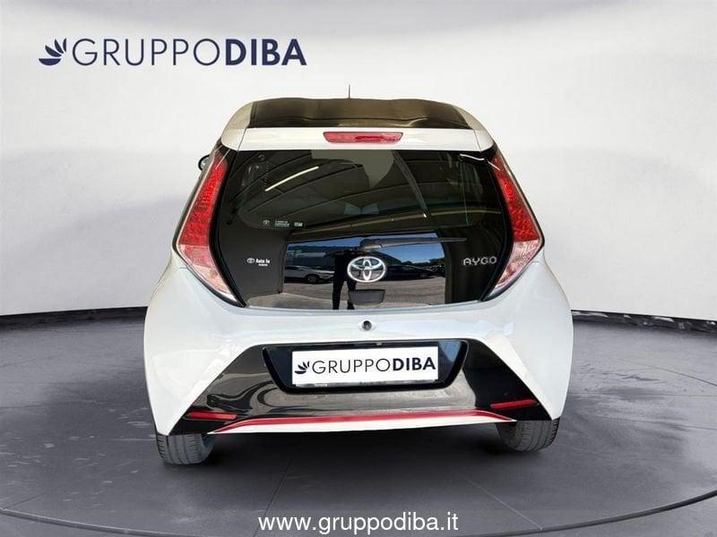 Toyota Aygo II 2014 5p 1.0 x-wave m-mt
