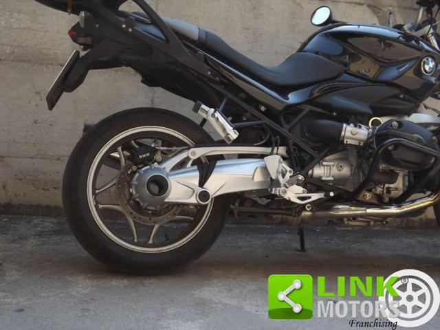 BMW R 1200 R anno 2008 con valigie laterali BMW originali