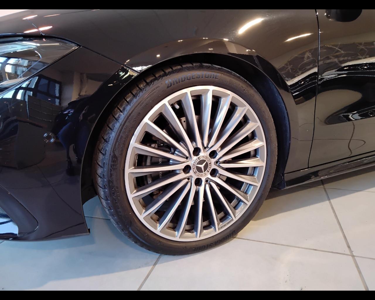 Mercedes-Benz CLA Coupe - C118 2023 - CLA Coupe 200 d AMG Line Advanced Plus auto