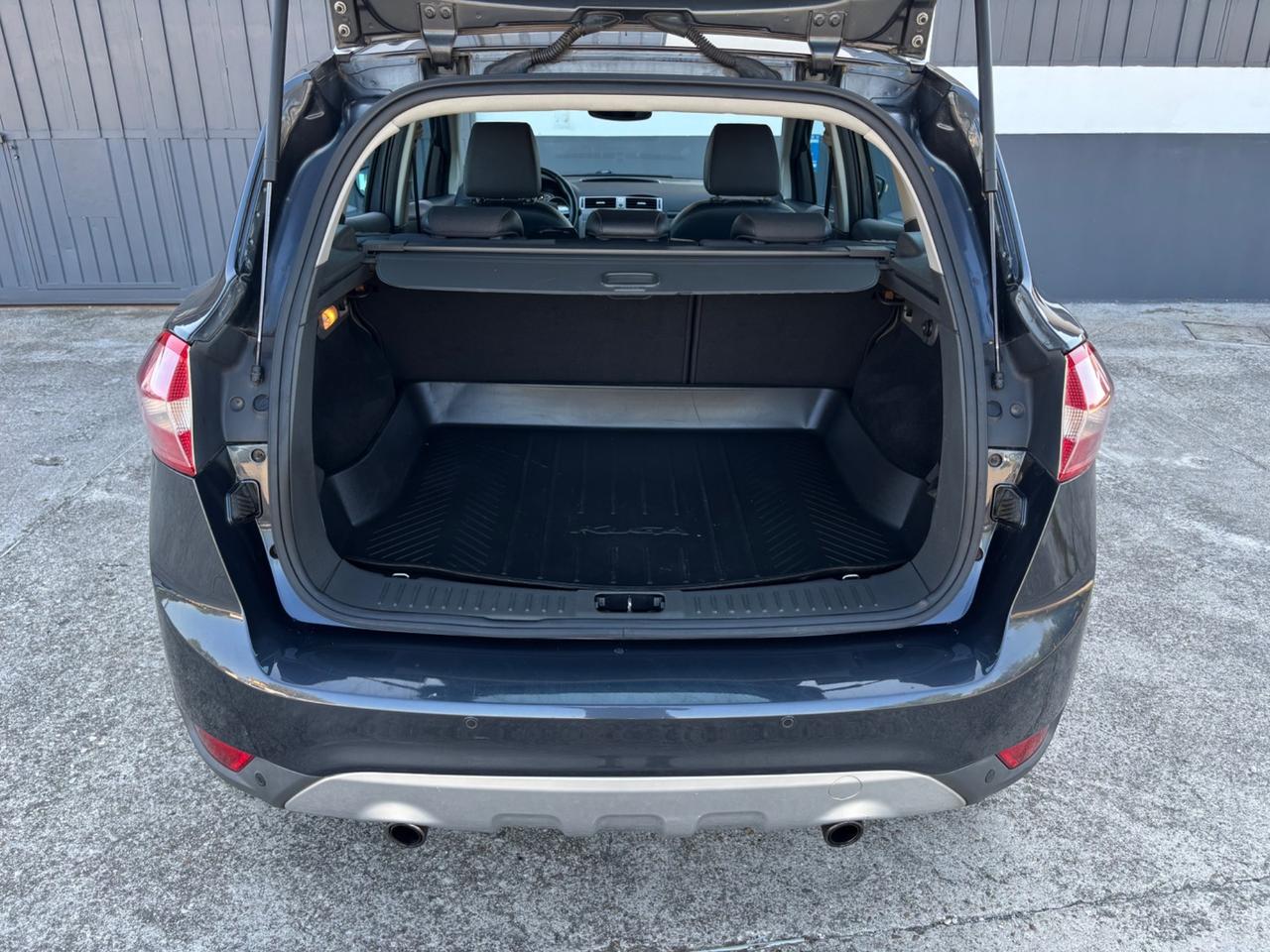 Ford Kuga 2.0 TDCi 4x4. Garanzia. Neopatentati