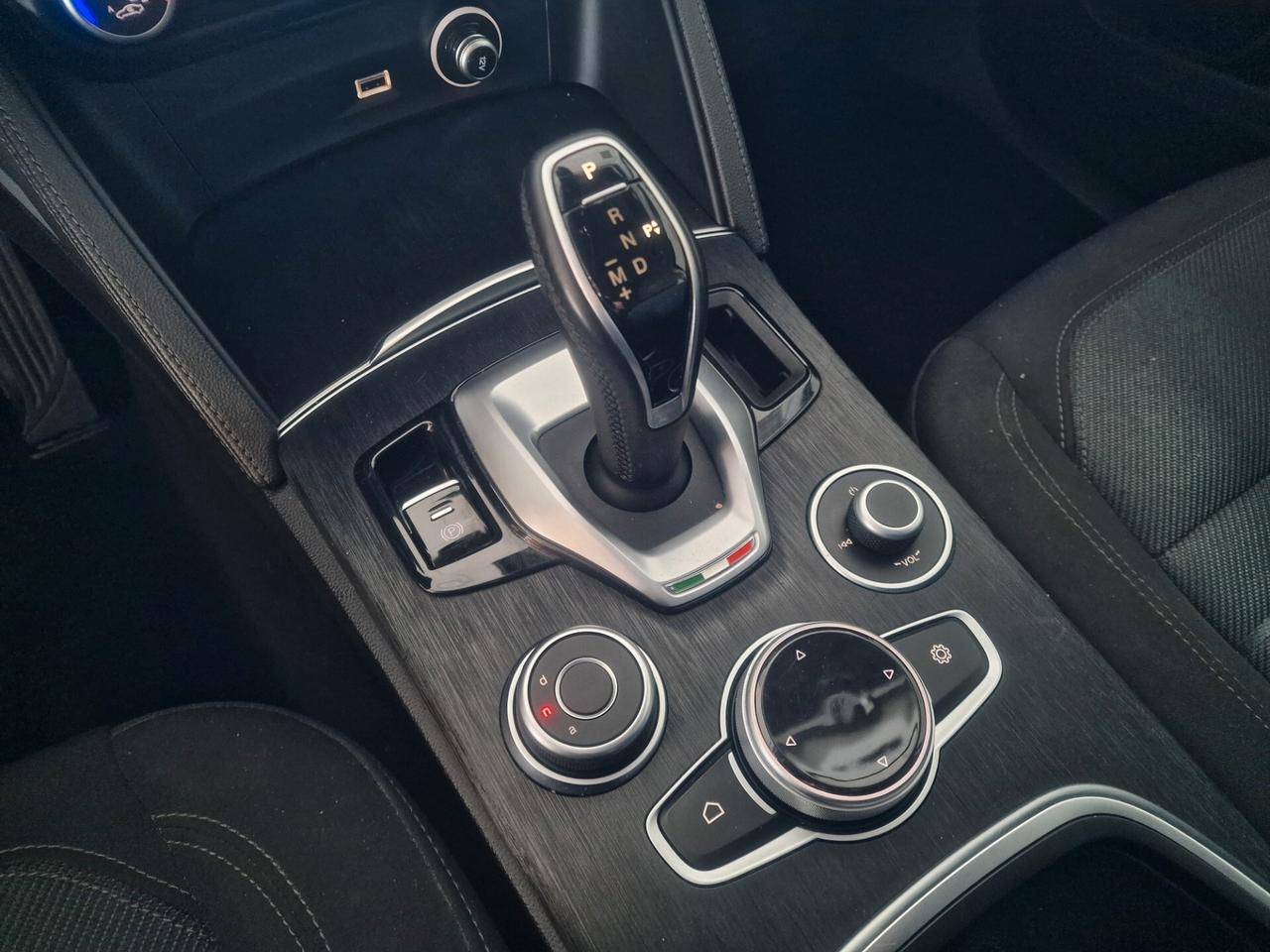 Alfa Romeo Stelvio 190 CV Q4