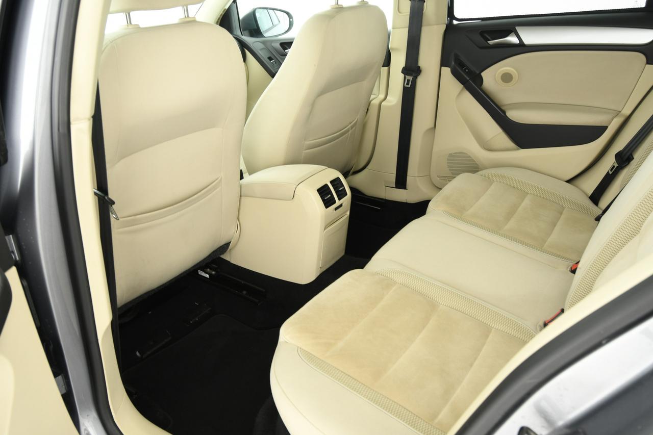 VOLKSWAGEN Golf 5p 2.0 tdi Highline 140cv dsg X COMMERCIANTI+BLUETOOTH