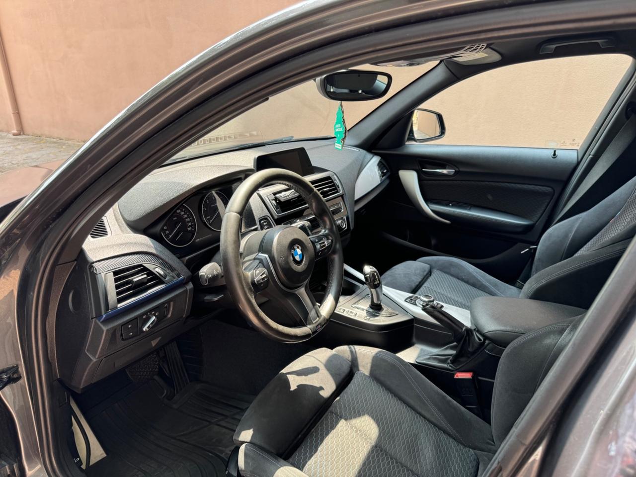 Bmw 116 116d 5p. Urban