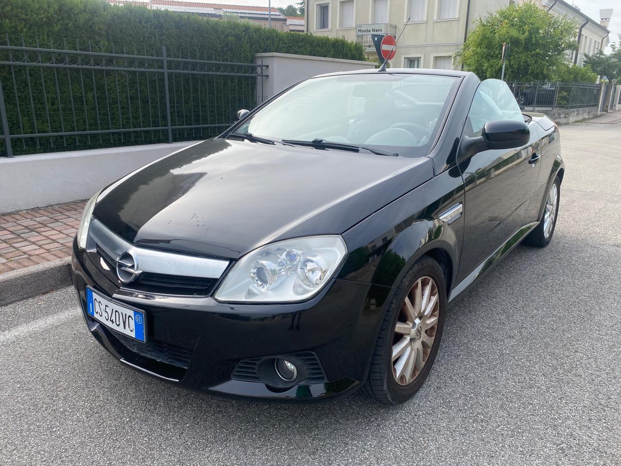 Opel Tigra TwinTop 1.4 16V Sport