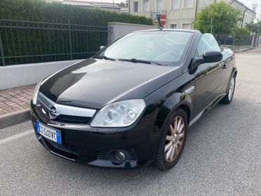 Opel Tigra TwinTop 1.4 16V Sport
