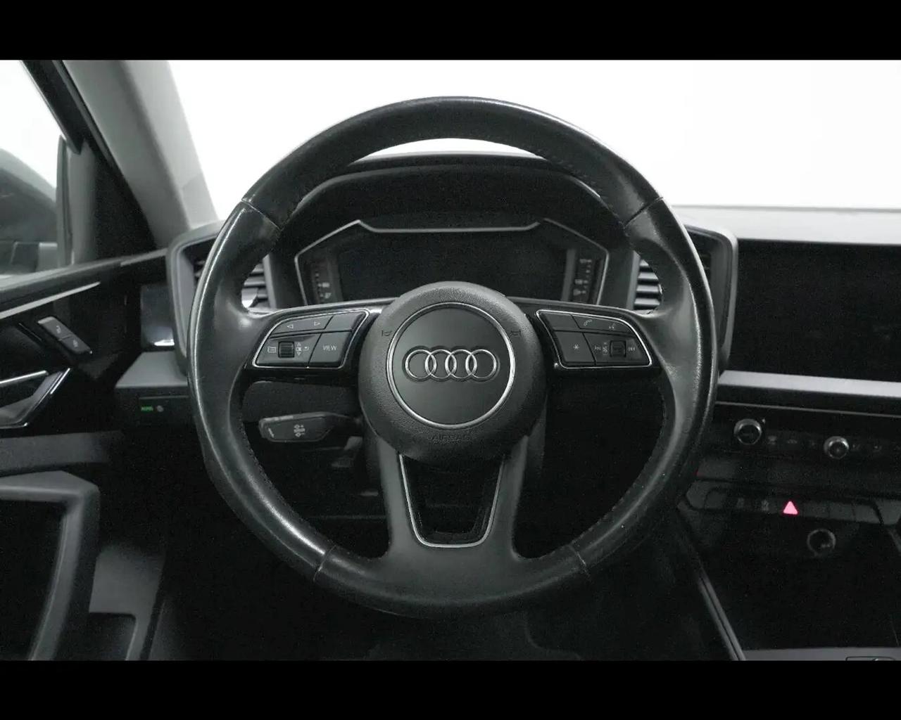 Audi A1 Sportback 1.0 TFSI Admired Black Look Benzina