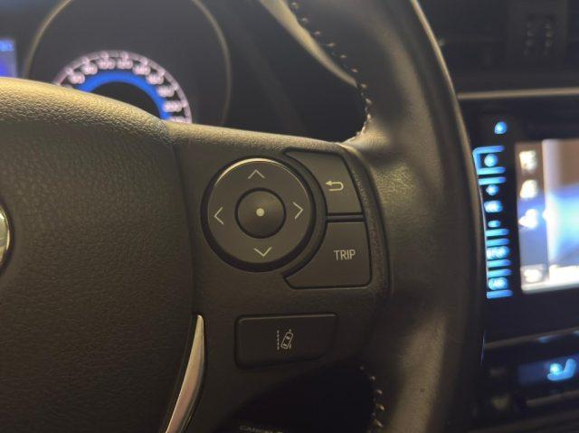 TOYOTA Auris 1.8 Hybrid Lounge