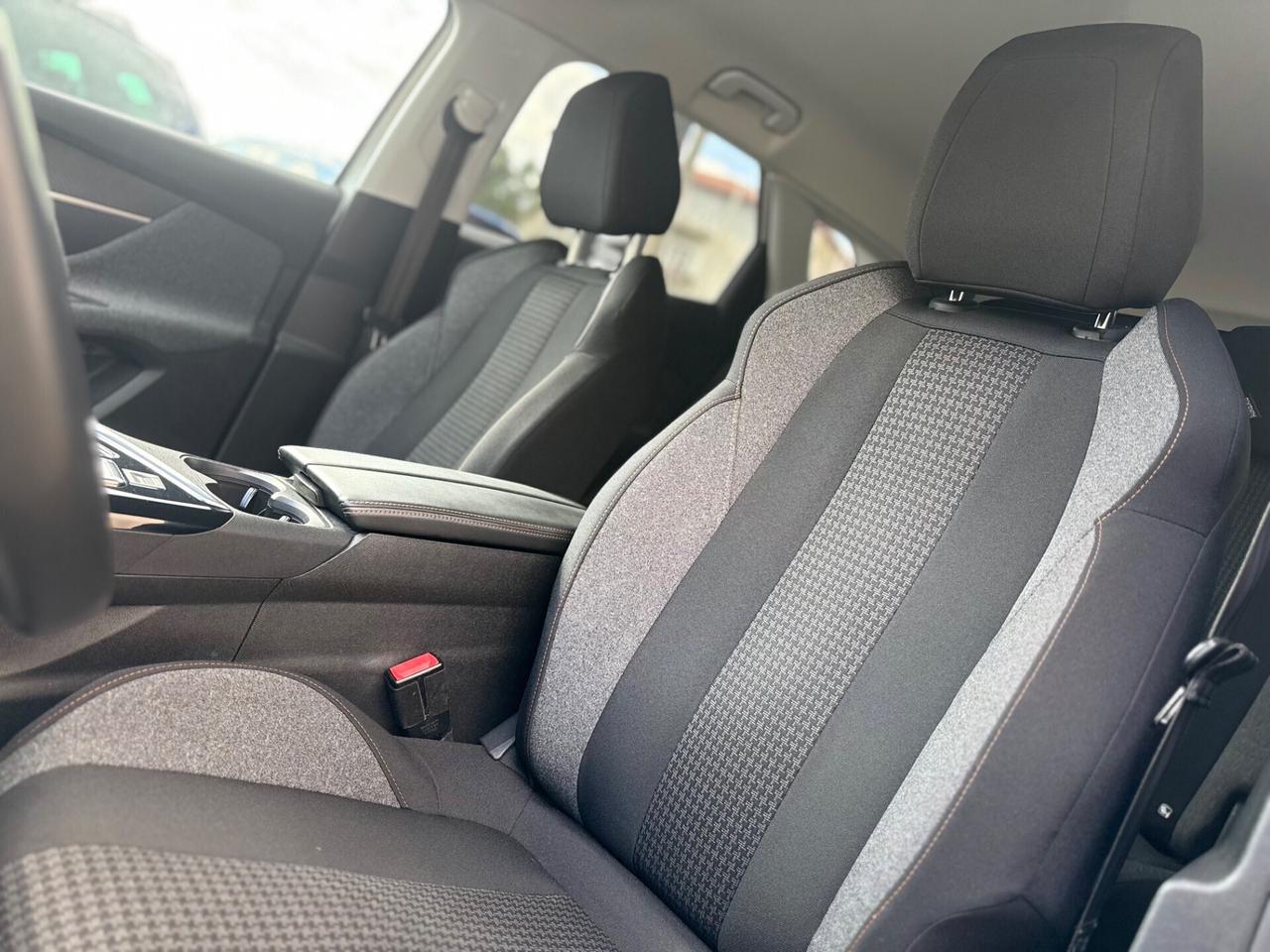 Peugeot 3008 BlueHDi 130 S&S EAT8 Allure