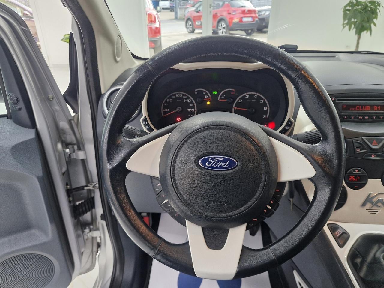 FORD KA 1.2 BZ 69CV TITANIUM ANNO 2013 90000KM