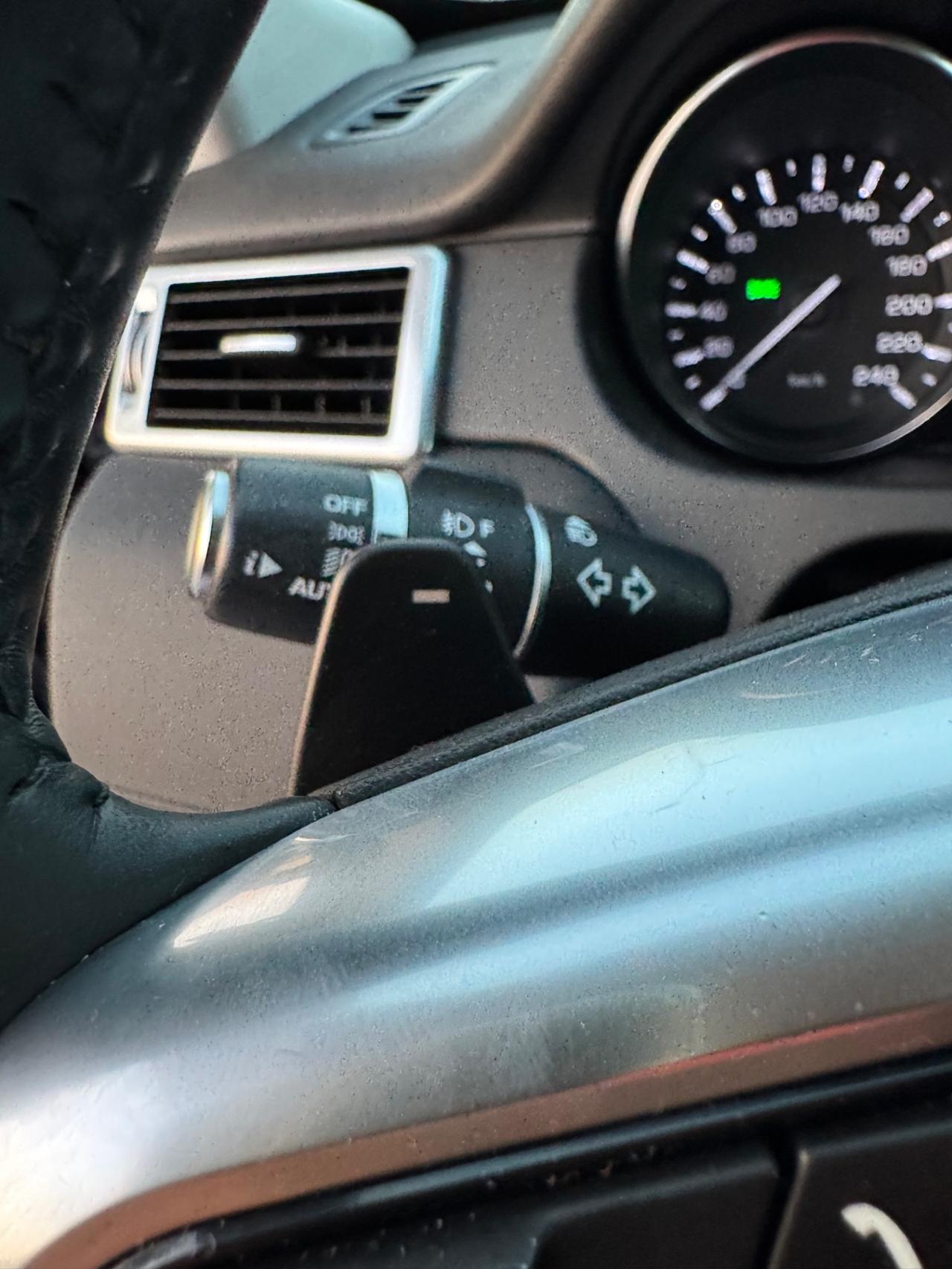 Land Rover Discovery Sport 2.0 TD4 INTERNI IN PELLE