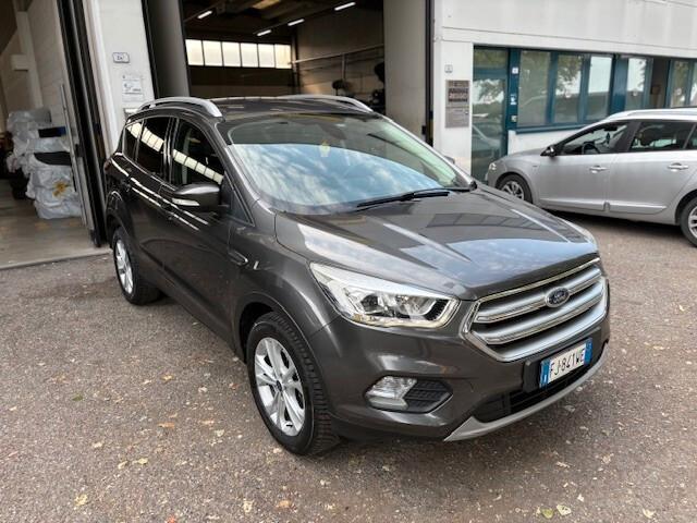 Ford Kuga 1.5 TDCI 120 CV S&S 2WD Powershift Titanium