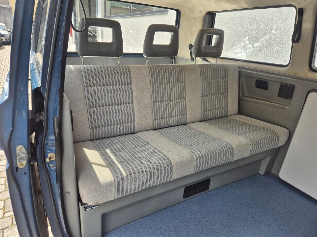 Volkswagen T3 MULTIVAN - 6 POSTI