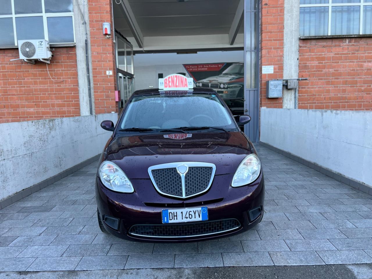 Lancia Ypsilon 1.2 Argento