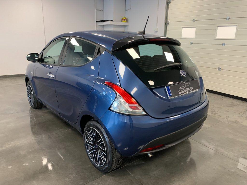 Lancia Ypsilon 1.0 Benzina Hybrid Ecochic Gold 5 Porte