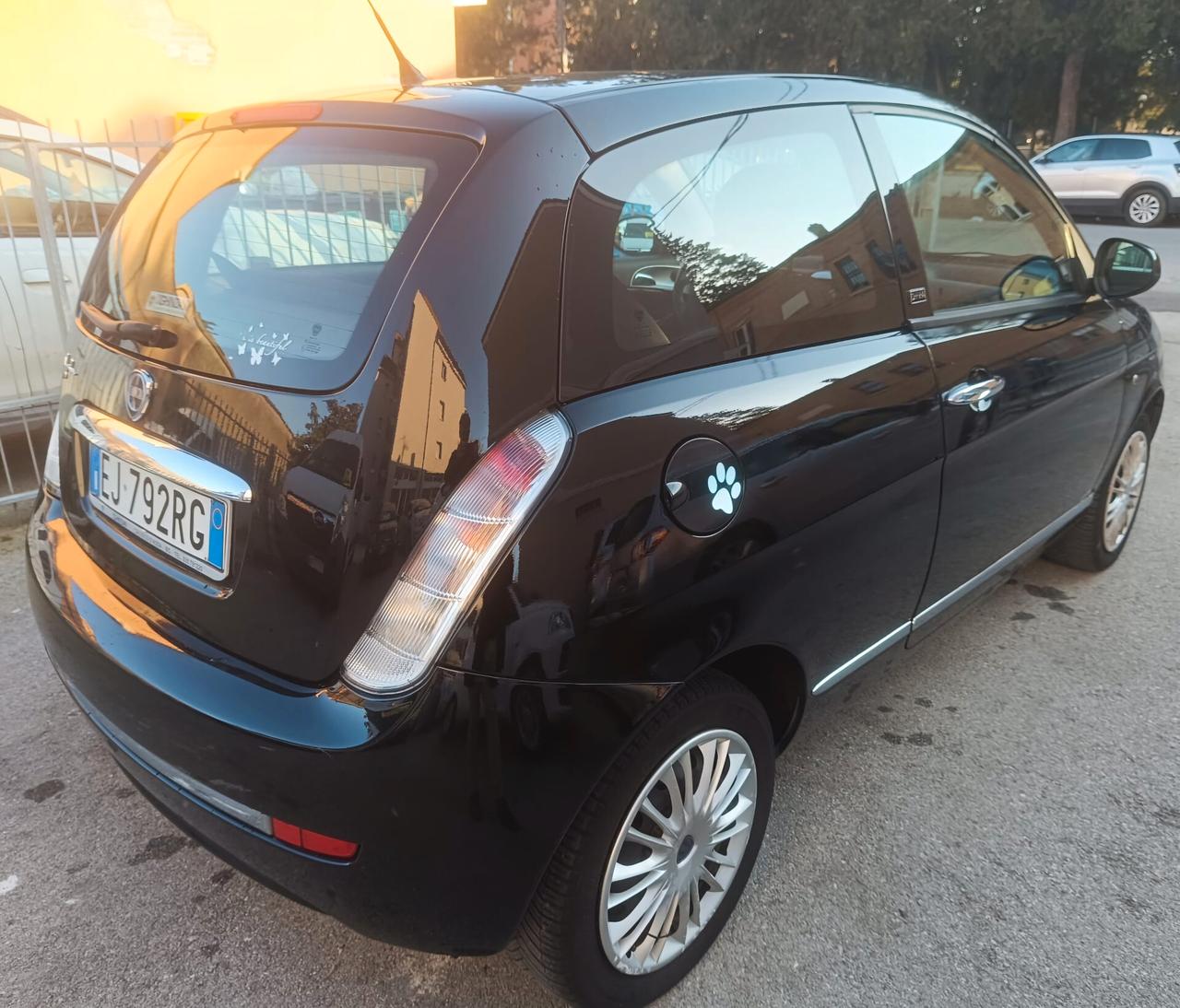 Lancia Ypsilon 1.2 69 CV