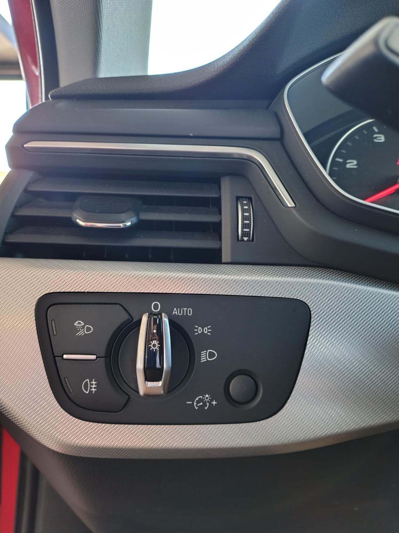 Audi A4 2.0 TDI 150 CV ultra Business Sport