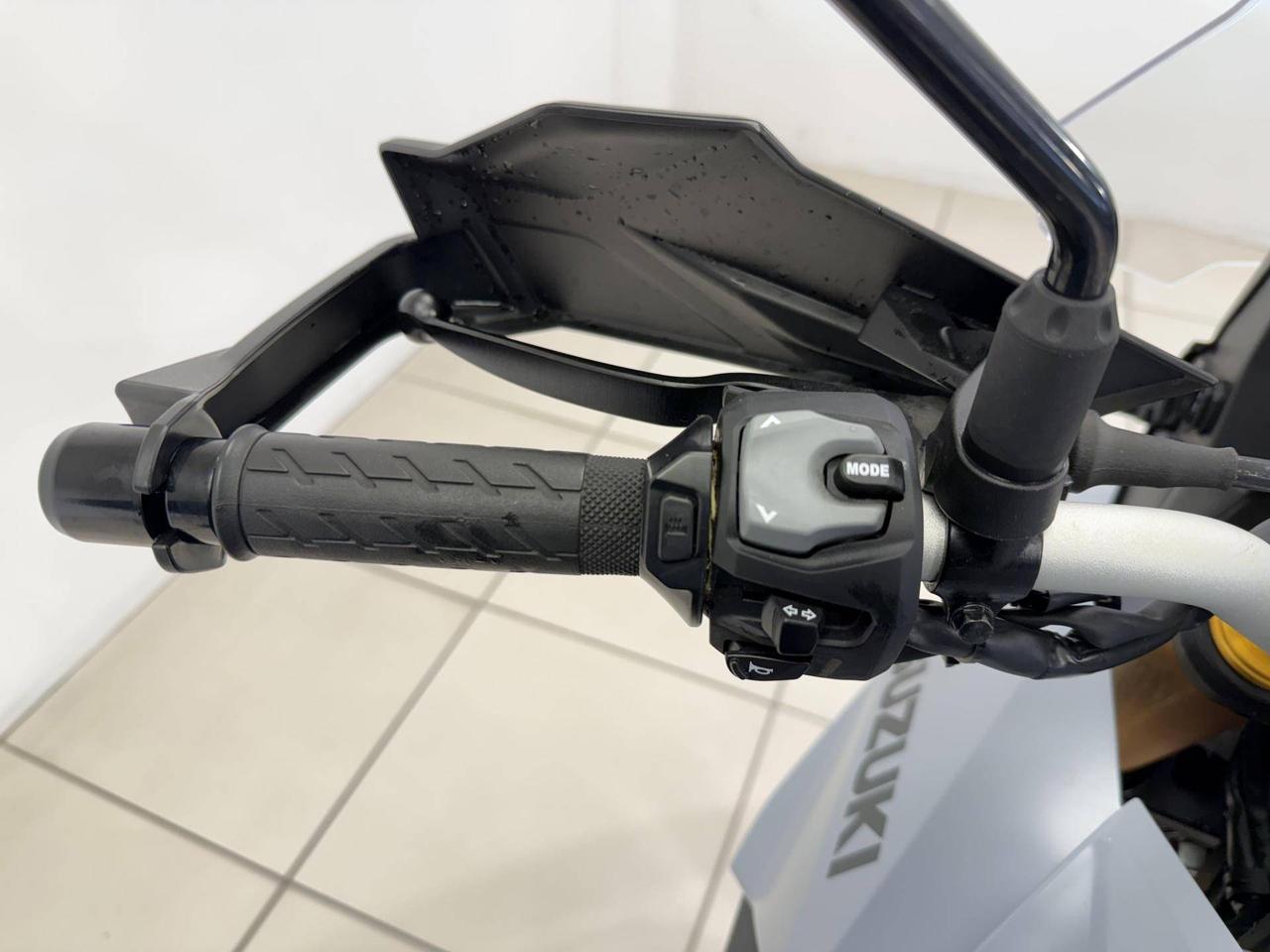 Suzuki V-Strom 800 E