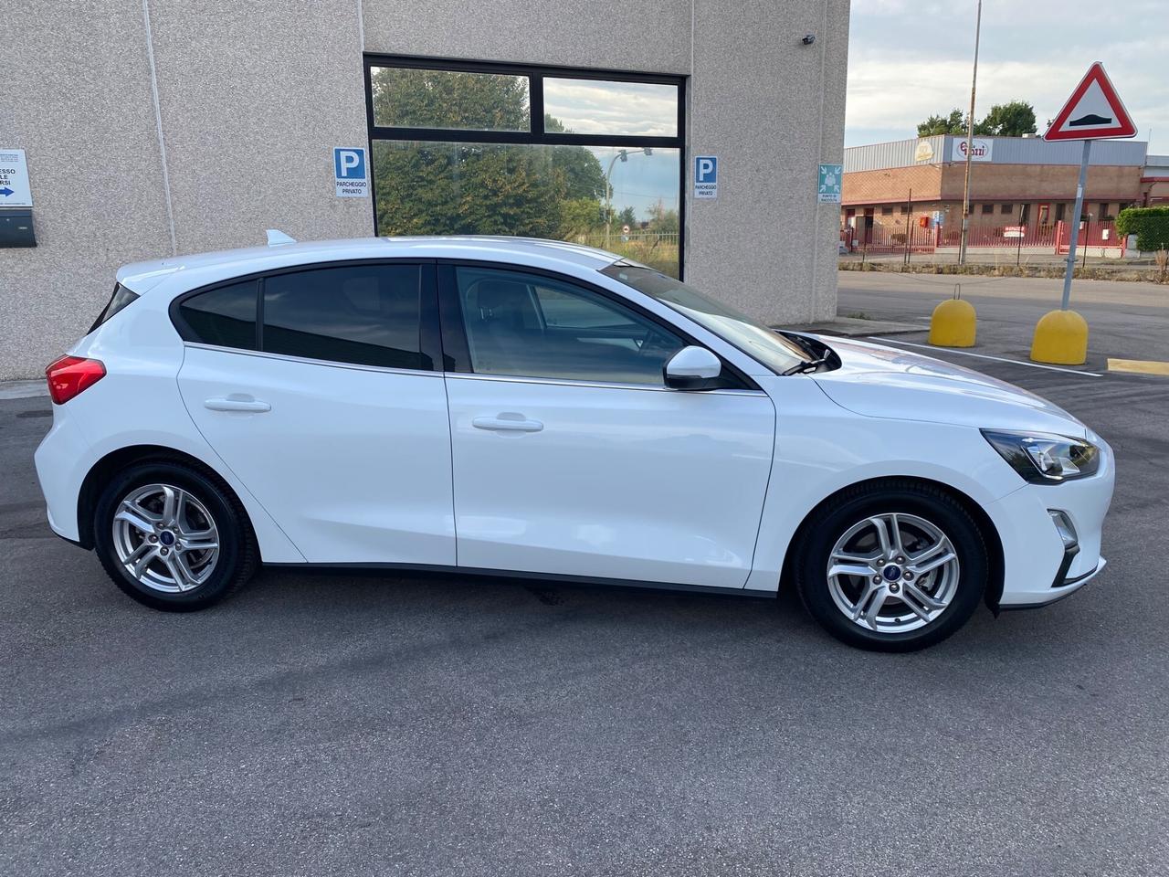 Ford Focus Berlina 1.5 120 CV automatico 5p. Business Co-Pilot